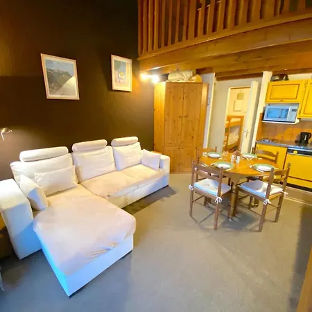 Joli T2 En Duplex Au Centre Station Du Sauze - A 50m Des Pistes شقة *